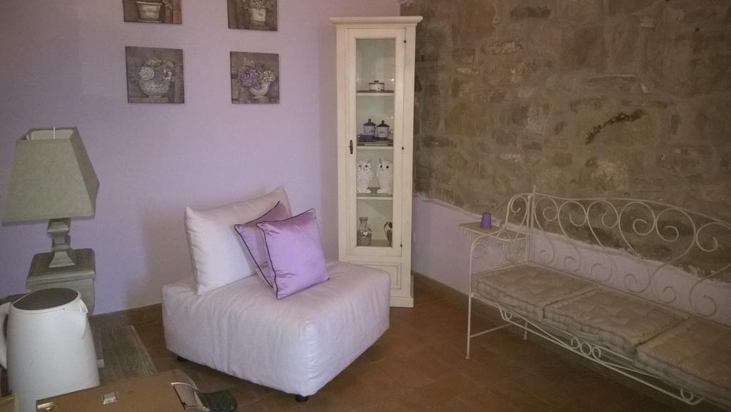 Paciano Piccolo Relais Galletto Di Marzo Spa E Relax Solo Per Due الغرفة الصورة